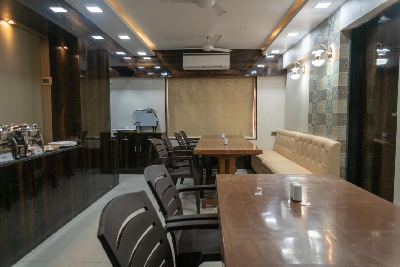 Hotel Dhavalgiri Thane Zewnętrze zdjęcie